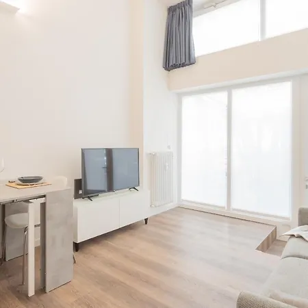 A Step From The Dome Apartment By Rent All Como Exterior foto