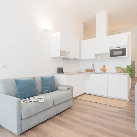 A Step From The Dome Apartment By Rent All Como Exterior foto